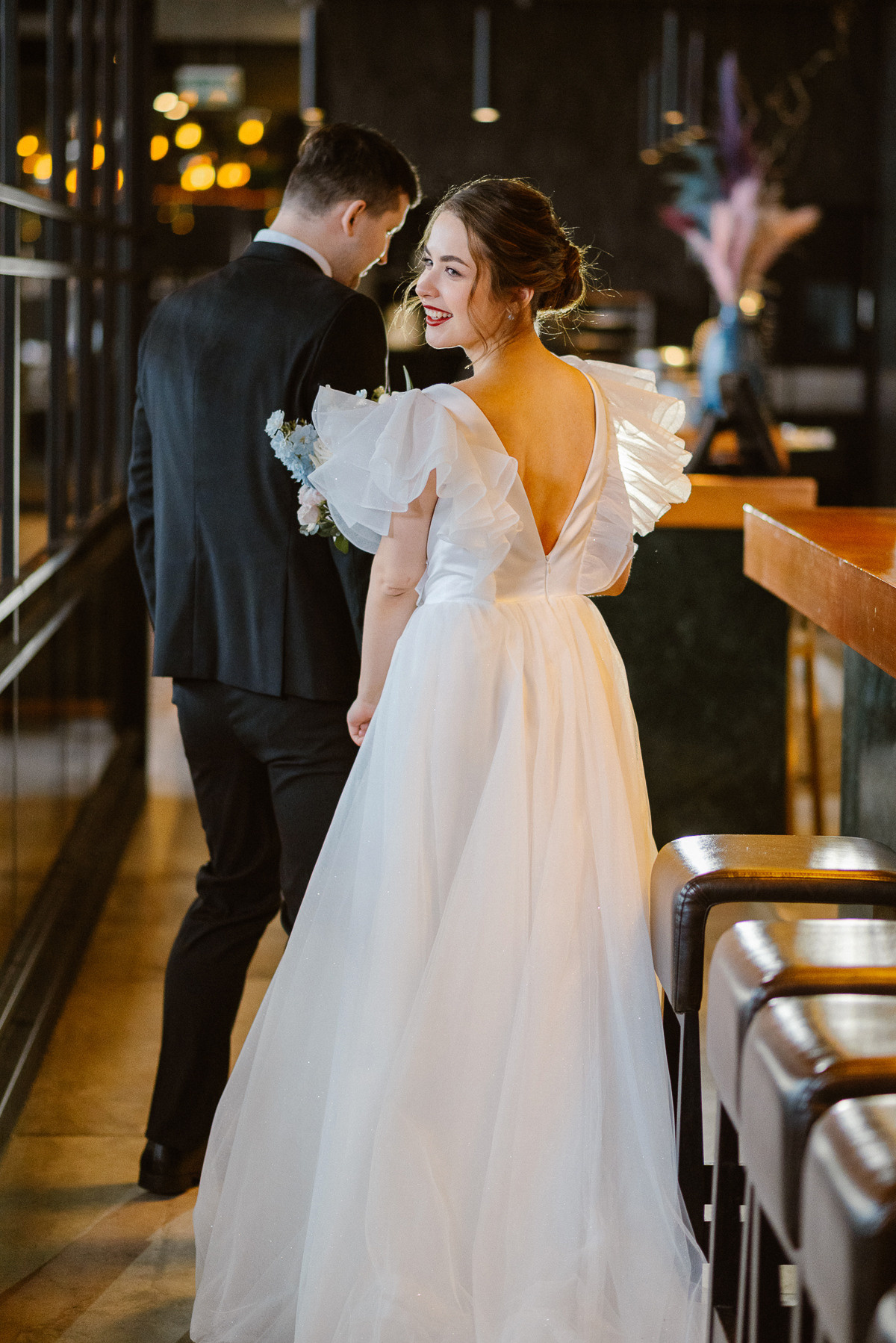 Фотосессия невесты Ирины в свадебном платье Сабина от салона Бонжур. Свадебный салон-ателье Бонжур в Минске Bonjour