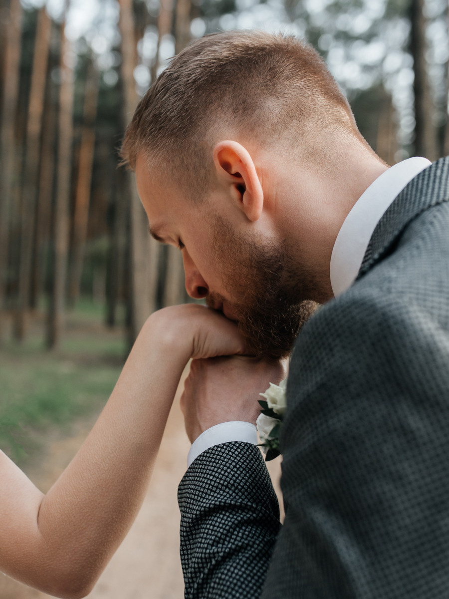 Виктория и Артем. Свадебный салон-ателье Бонжур в Минске Bonjour