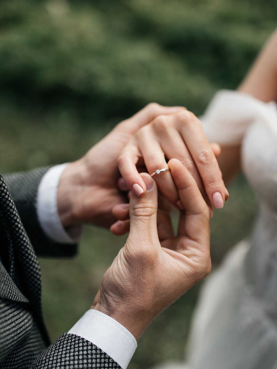 Виктория и Артем. Свадебный салон-ателье Бонжур в Минске Bonjour