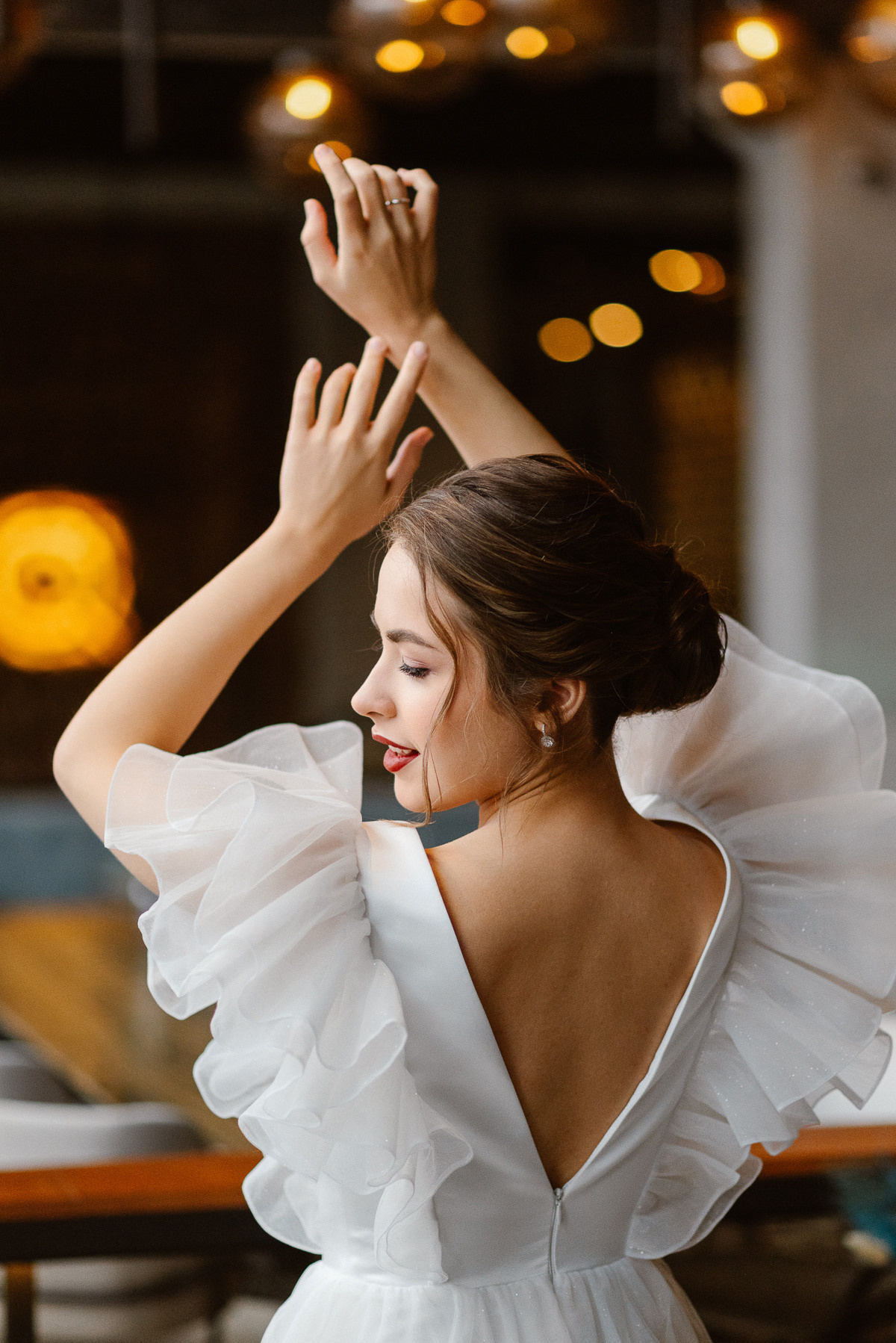 Фотосессия невесты Ирины в свадебном платье Сабина от салона Бонжур. Свадебный салон-ателье Бонжур в Минске Bonjour