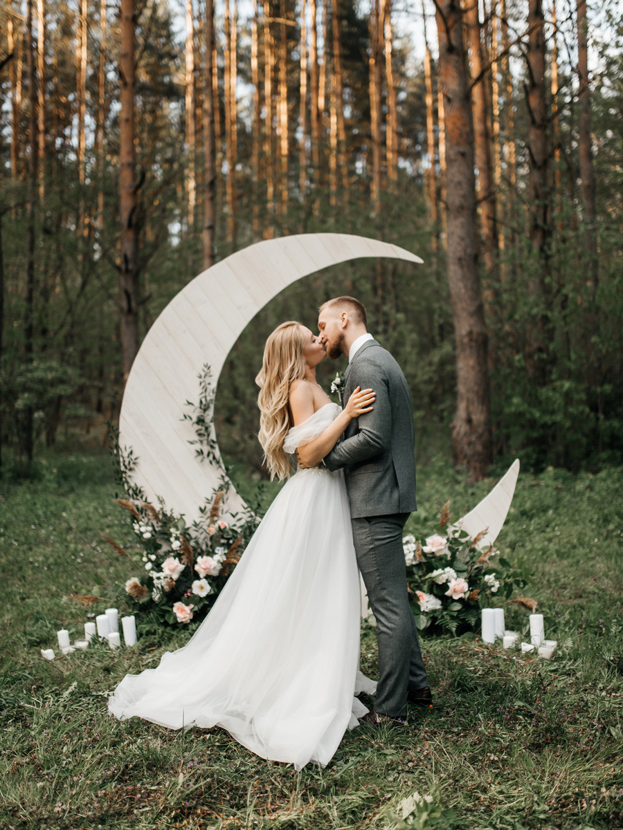 Виктория и Артем. Свадебный салон-ателье Бонжур в Минске Bonjour