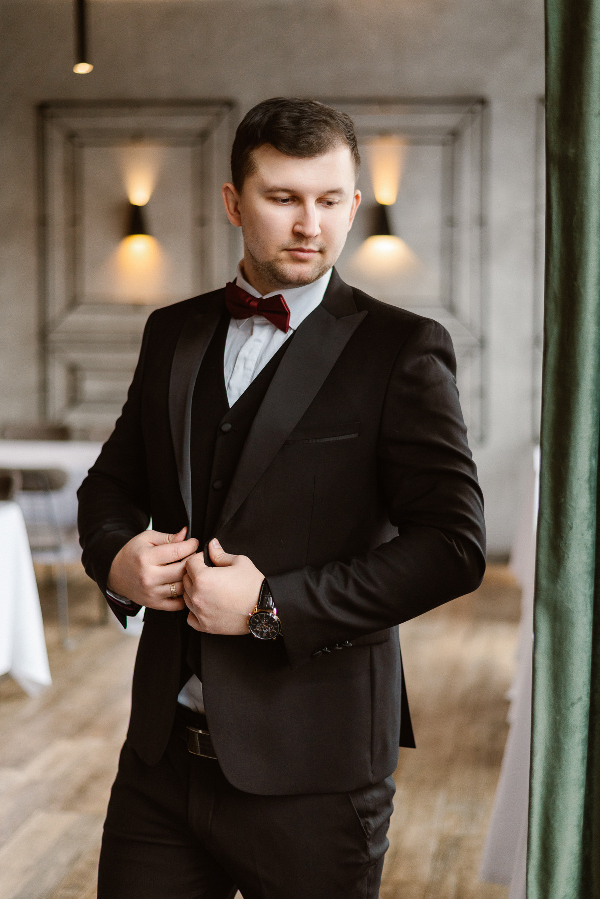 Фотосессия невесты Ирины в свадебном платье Сабина от салона Бонжур. Свадебный салон-ателье Бонжур в Минске Bonjour