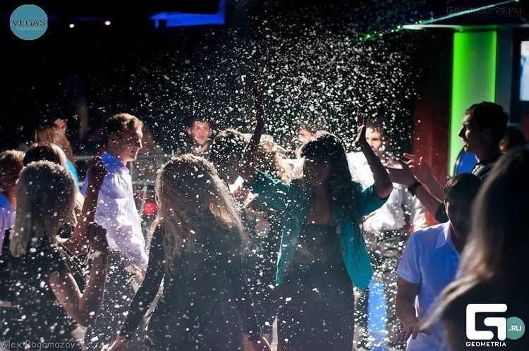 Клубная съемка. Свадебный фотограф в Крыму Александр Богомазов