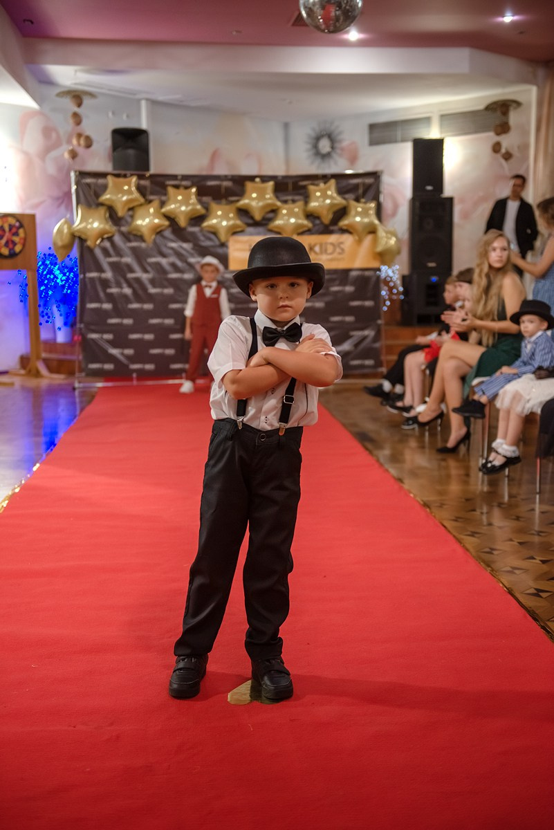 HAPPYkids дефиле санаторий Октябрьский. Семейный и коммерческий фотограф в Сочи Александр Бодунов