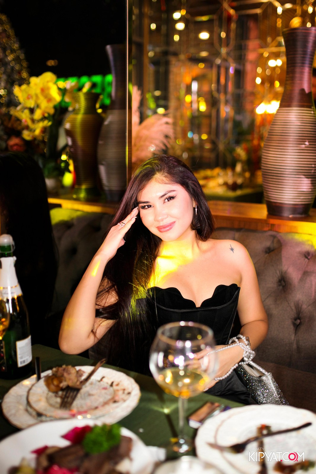 РЕСТОРАН ВЕСЕЛИДЗЕ НА ШЕВЧЕНКО. КИПЯТКОМ АЛМАТЫ! Фотосъемка мероприятий в Алматы