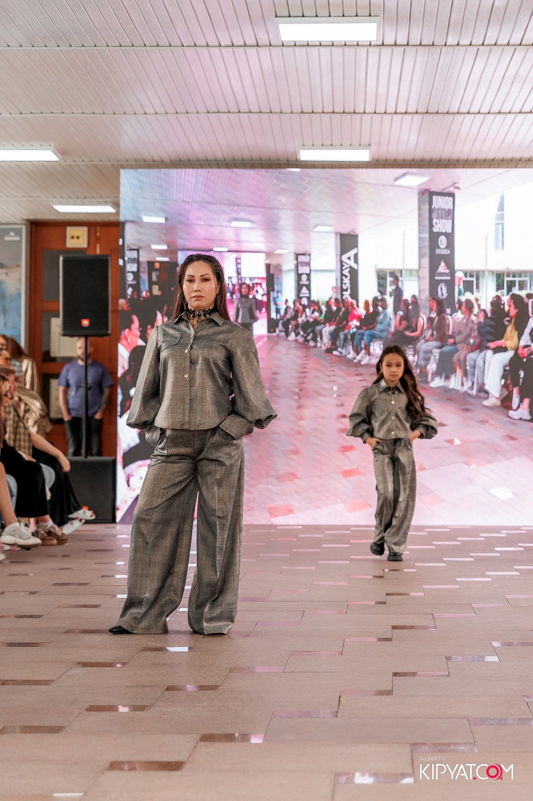 JUNIOR FASHION SHOW. КИПЯТКОМ АЛМАТЫ!
