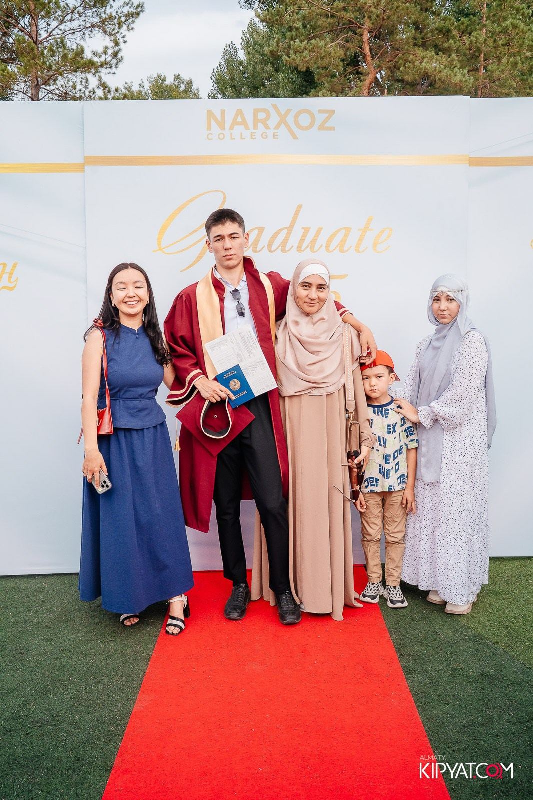 ВРУЧЕНИЕ ДИПЛОМОВ — НАРХОЗ КОЛЛЕДЖ. Part 1. КИПЯТКОМ АЛМАТЫ!