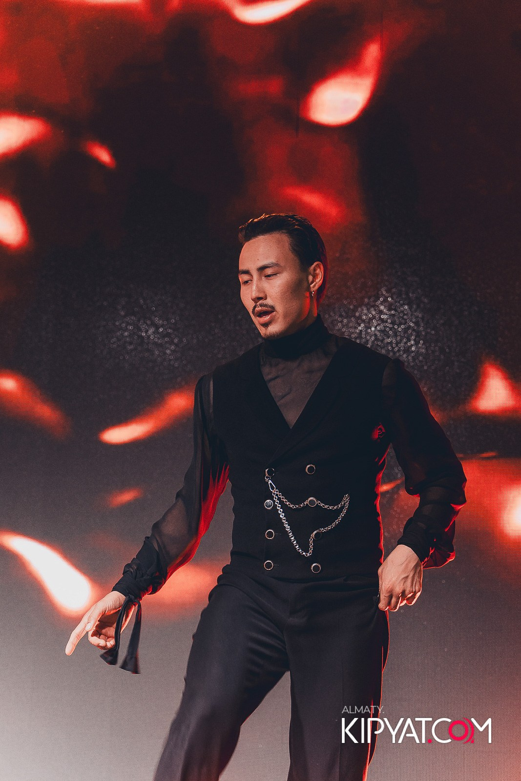 QUEEN. КИПЯТКОМ АЛМАТЫ!