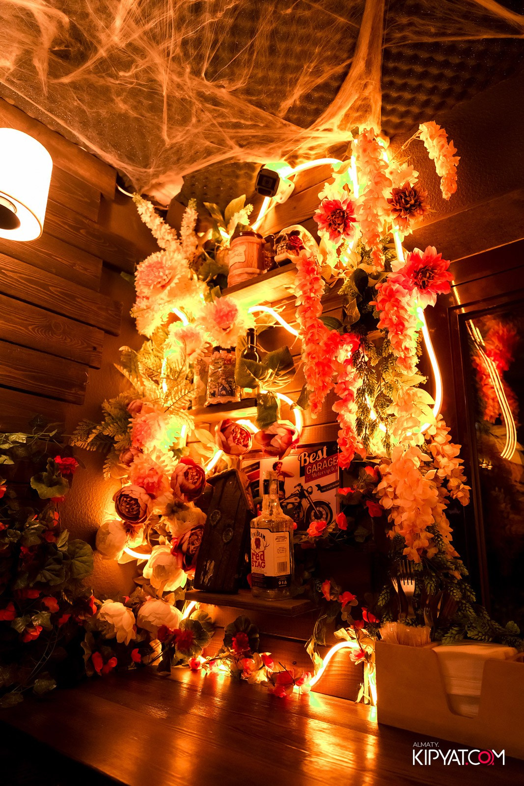 VIСTORY PUB. КИПЯТКОМ АЛМАТЫ!