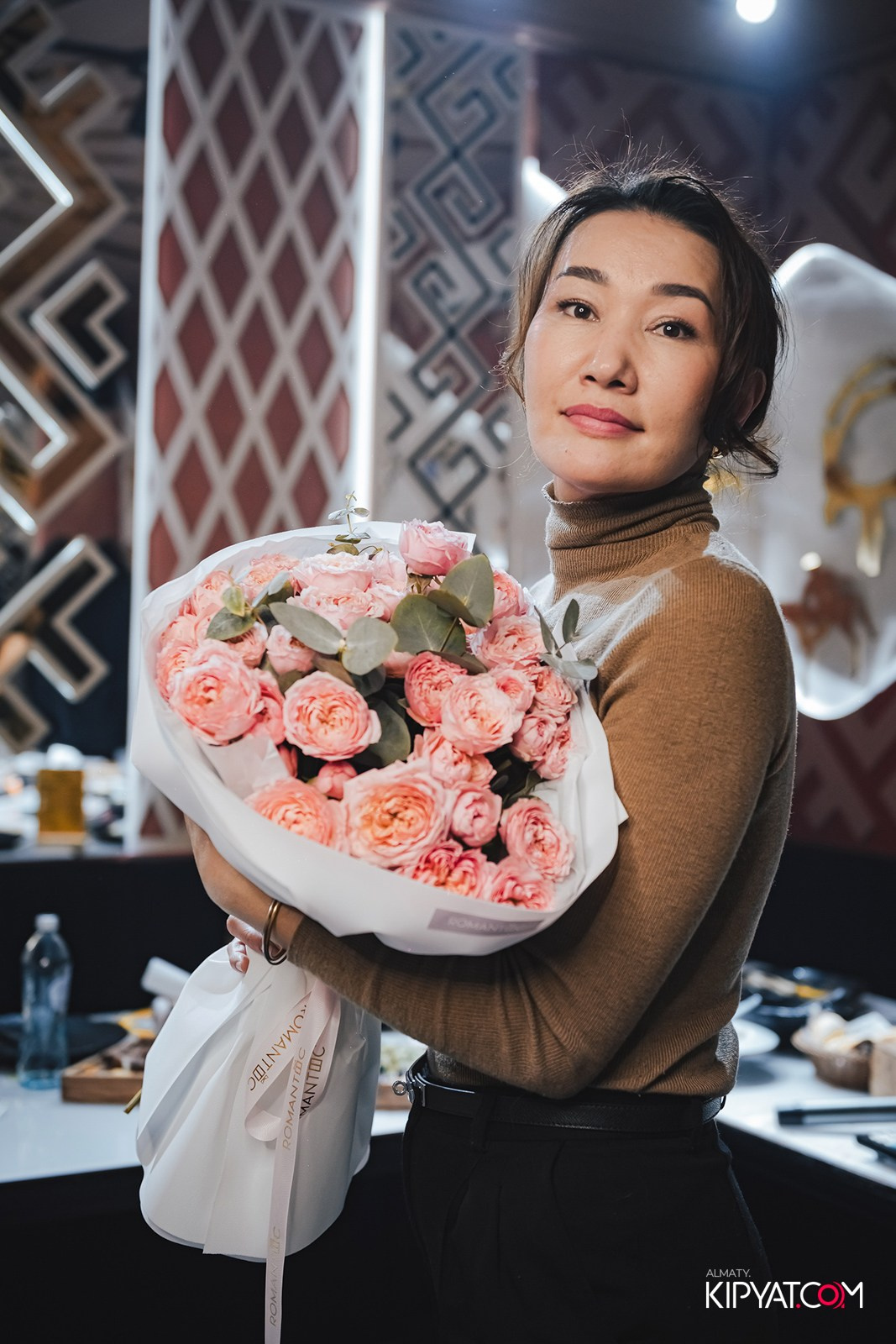 УХО И МЕДВЕДЬ НА ГАГАРИНА. КИПЯТКОМ АЛМАТЫ!