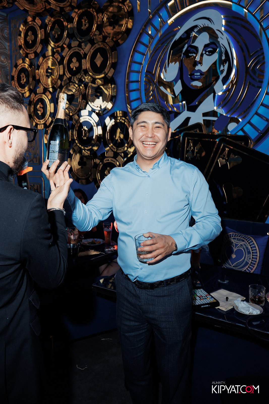 MOOD KARAOKE & TERRACE. КИПЯТКОМ АЛМАТЫ!