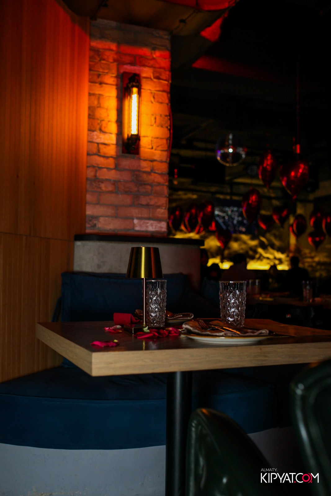 SPACE KARAOKE BAR. КИПЯТКОМ АЛМАТЫ!