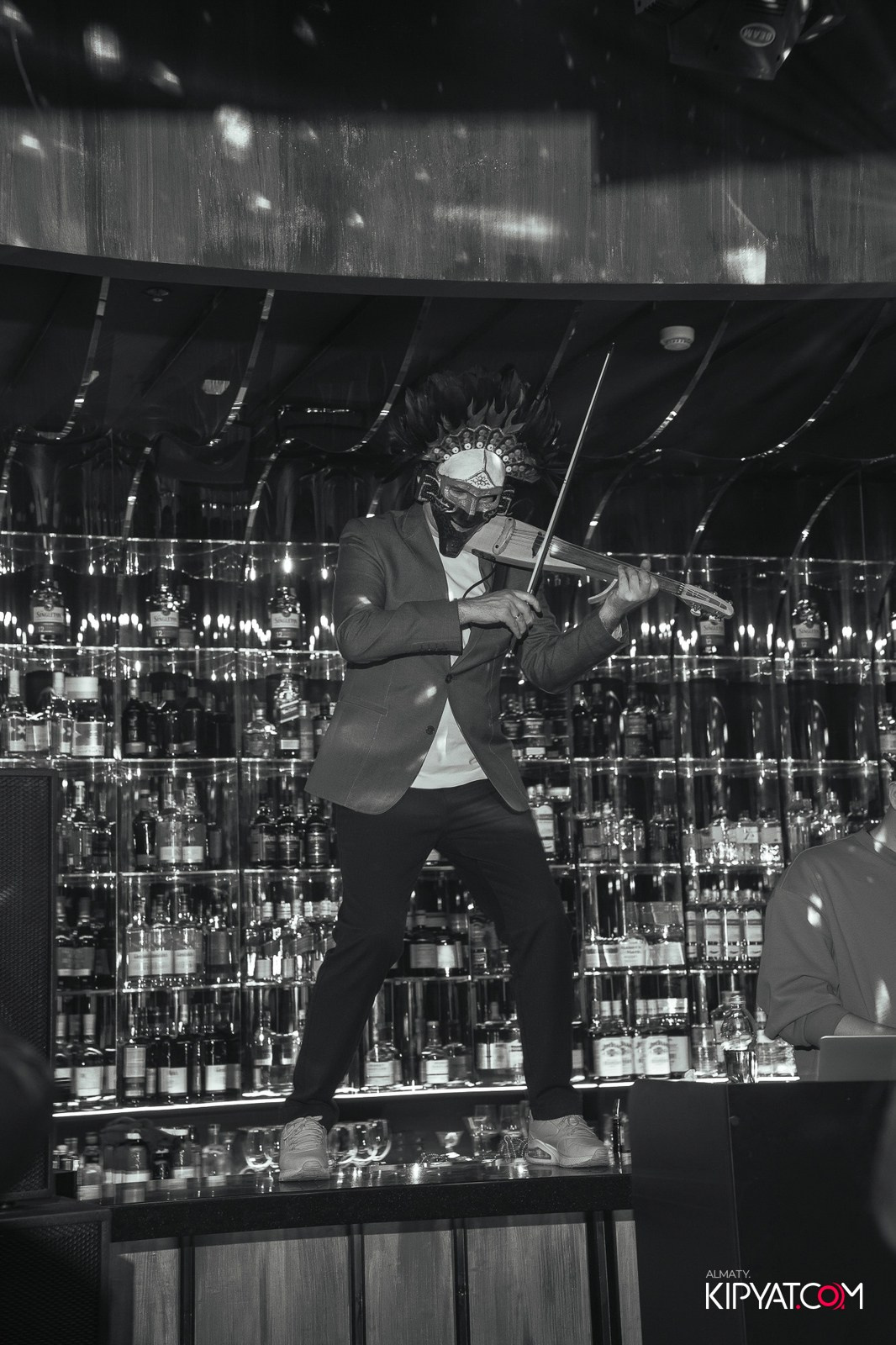 MOOD KARAOKE & TERRACE. КИПЯТКОМ АЛМАТЫ!