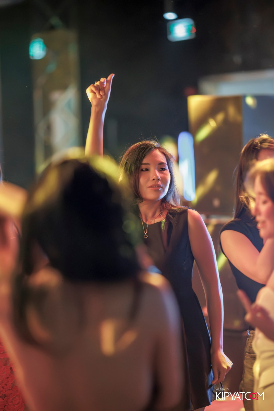 MOOD KARAOKE & TERRACE. КИПЯТКОМ АЛМАТЫ!