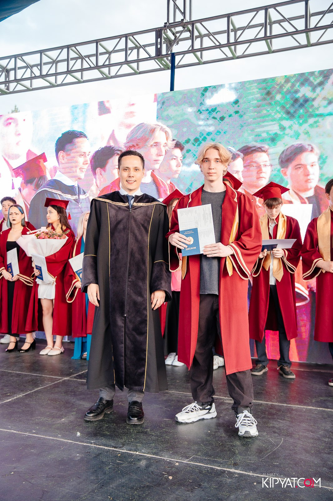 ВРУЧЕНИЕ ДИПЛОМОВ — НАРХОЗ КОЛЛЕДЖ. Part 4. КИПЯТКОМ АЛМАТЫ!