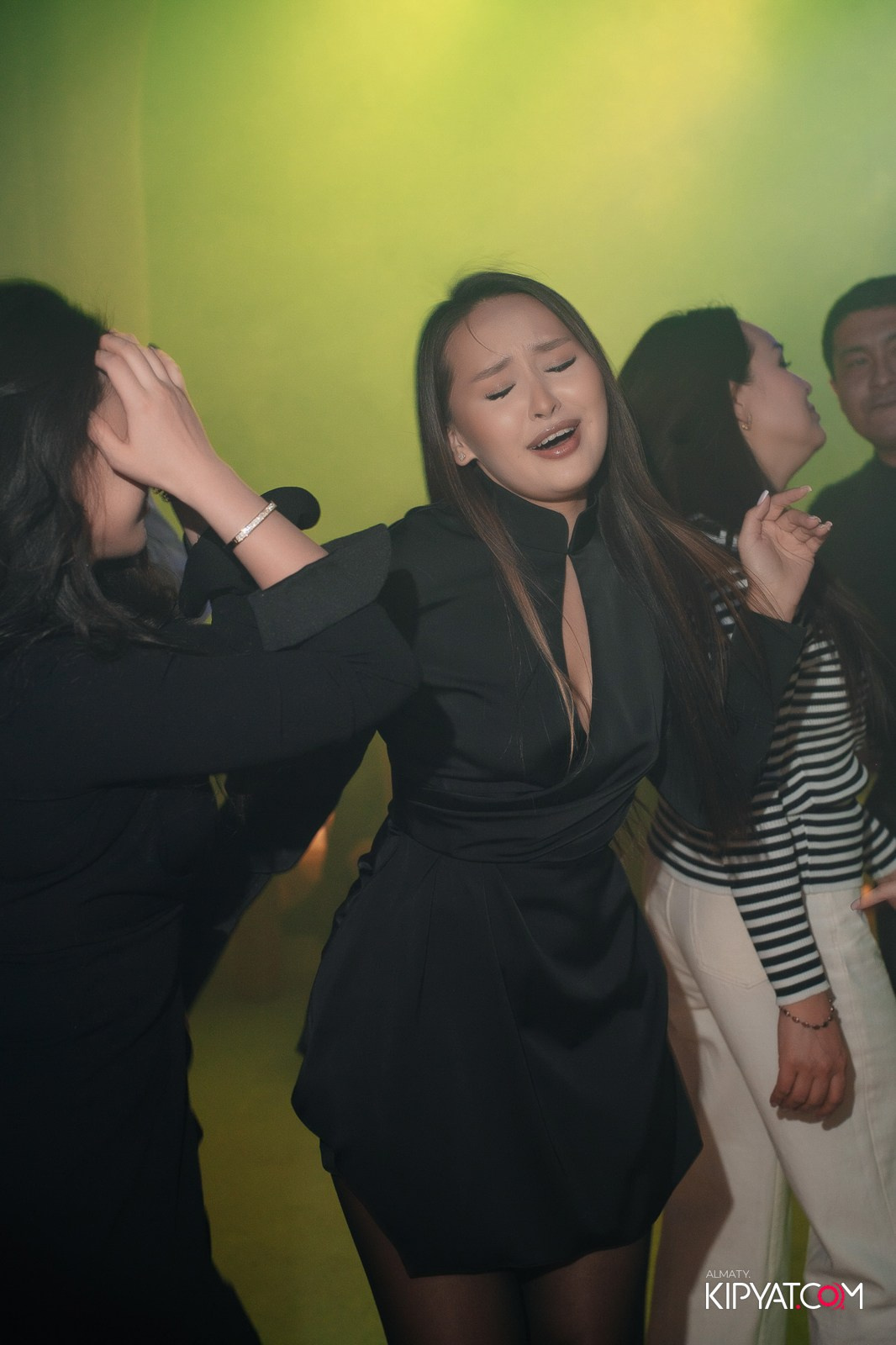 LAUREATE GRAND CAFÉ. КИПЯТКОМ АЛМАТЫ!