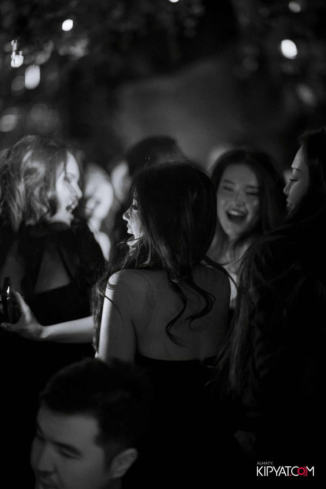 FRIENDS BAR & TERRACE. КИПЯТКОМ АЛМАТЫ! Фотосъемка мероприятий в Алматы