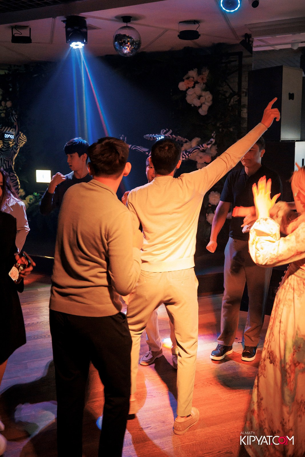 УХО И МЕДВЕДЬ НА КУРМАНГАЗЫ. КИПЯТКОМ АЛМАТЫ!