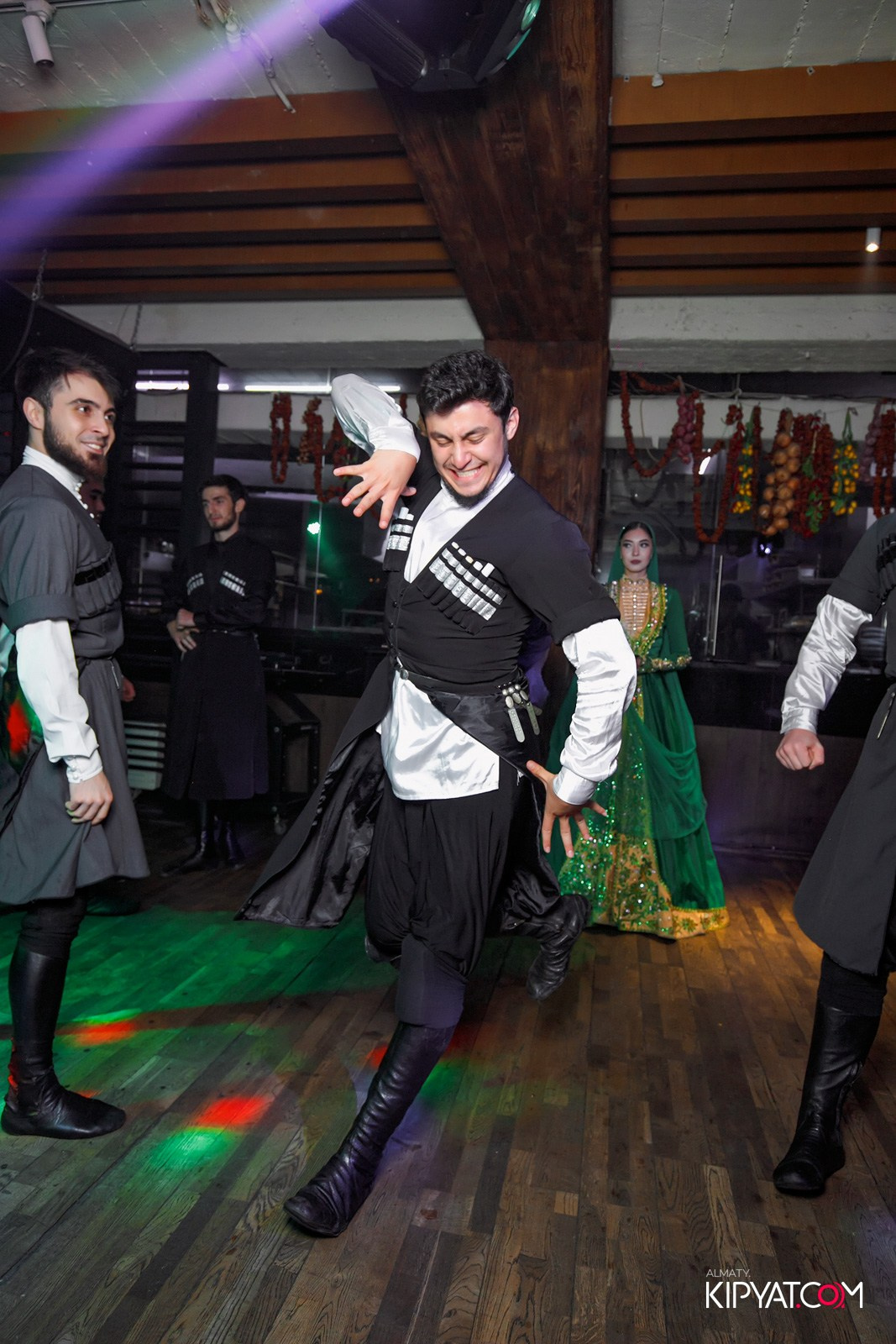 ВАХТАНГУРИ. КИПЯТКОМ АЛМАТЫ!