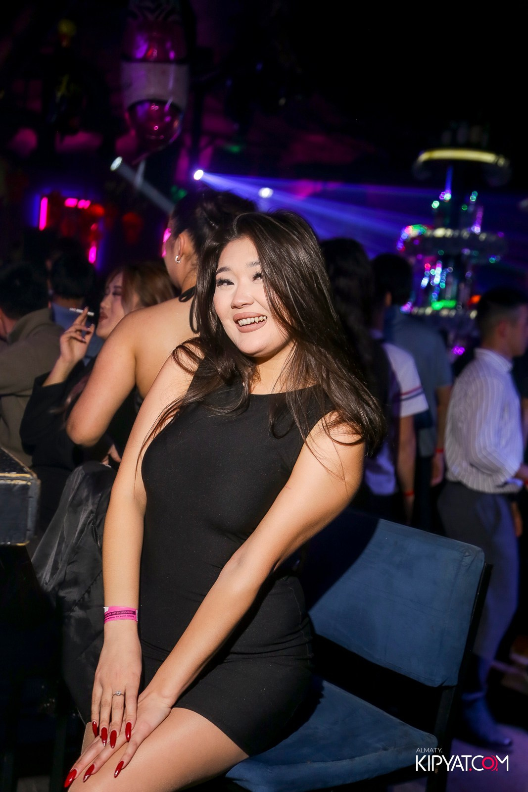 UYAT EMES BAR. КИПЯТКОМ АЛМАТЫ!