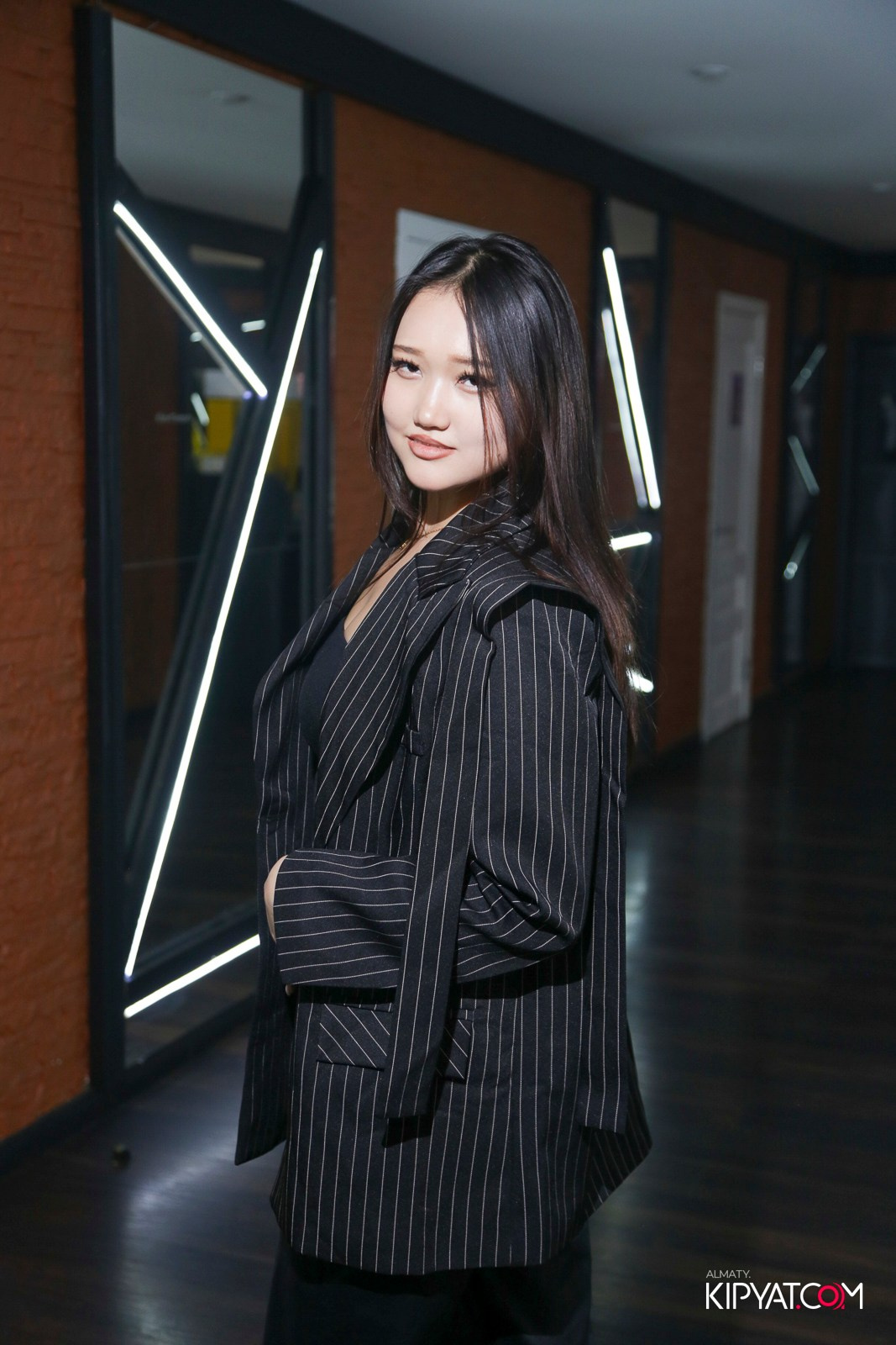 УХО И МЕДВЕДЬ НА САИНА. КИПЯТКОМ АЛМАТЫ! Фотосъемка мероприятий в Алматы