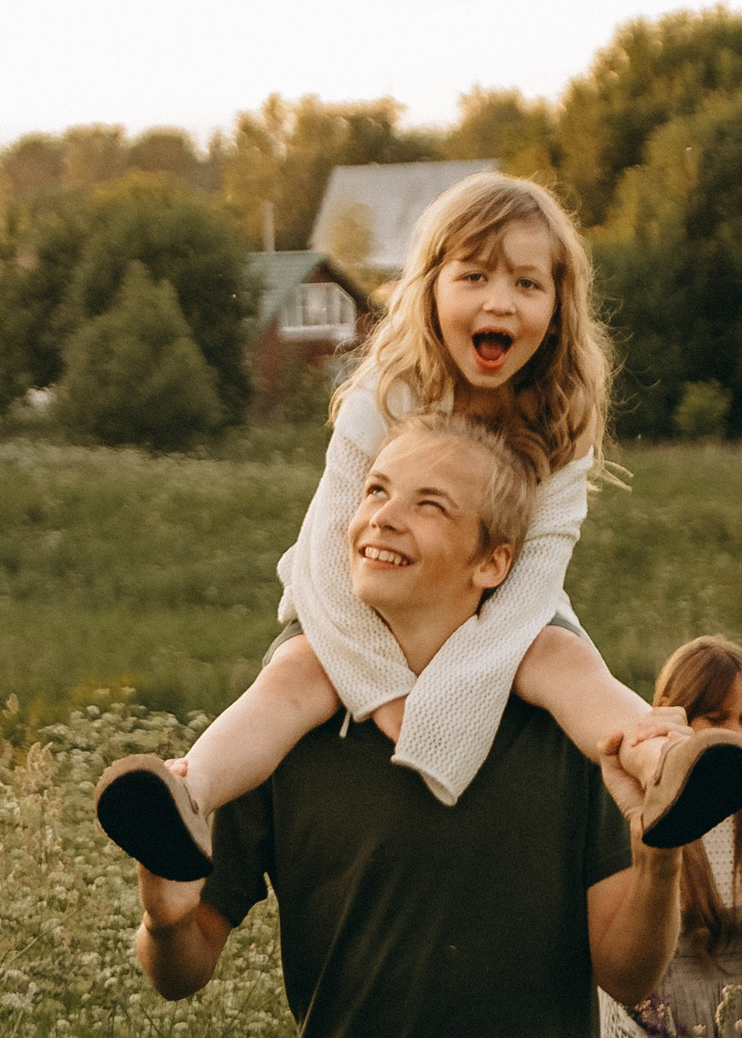 Наталья, Дмитрий, Артем, Леша и Аглая. Семейный фотограф В Москве Александра Дейкун