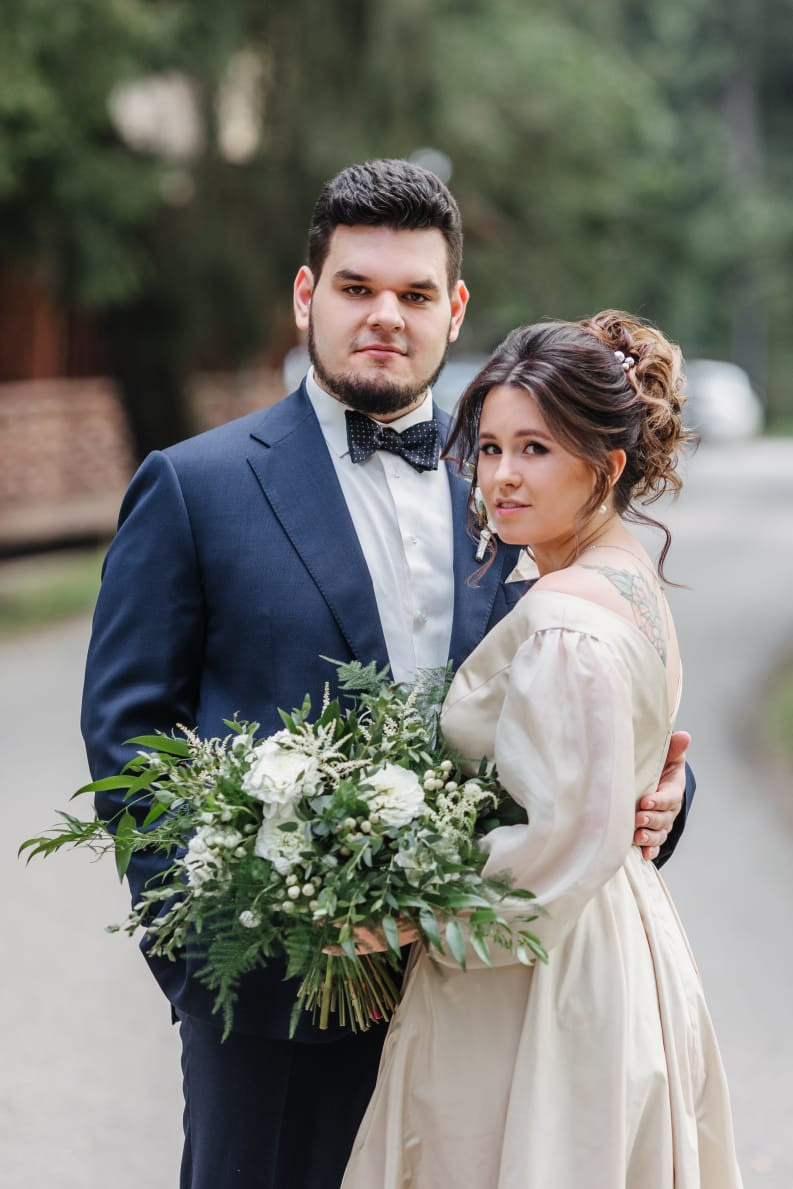 Организация свадьбы в Москве. Свадебное агентство ПИОН. Подобрать ресторан на свадьбу, ведущий на свадьбу, свадебный декор, свадебные фото. 