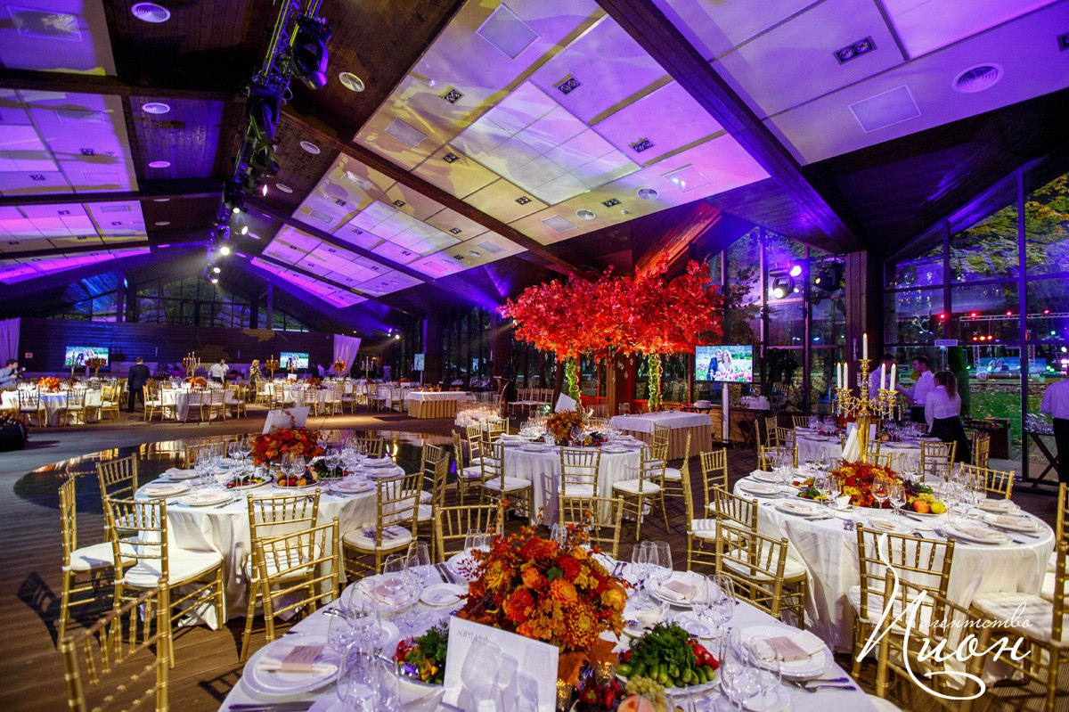Свадьба в Волынской, Роскошный осенний декор на свадьбе