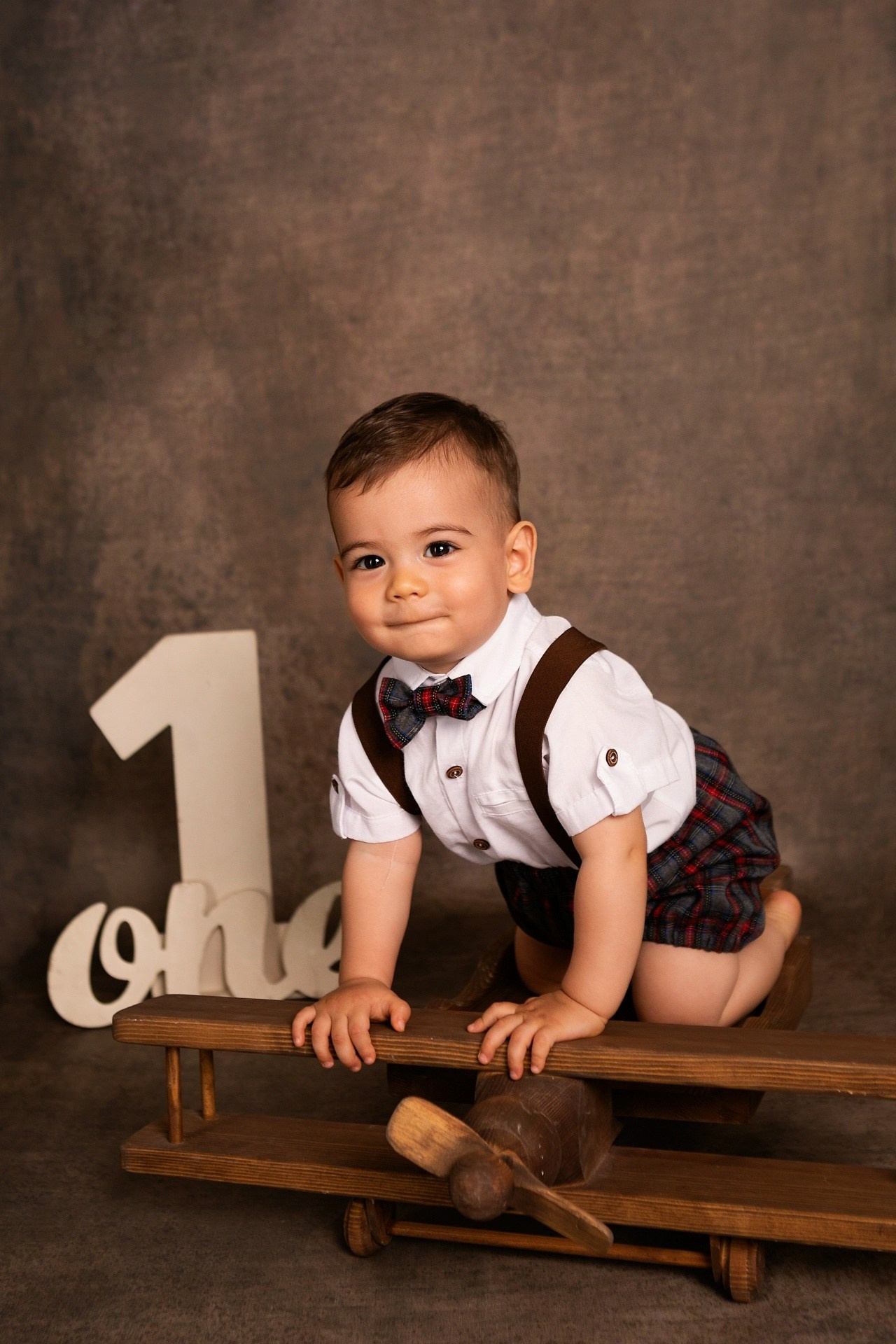 Лётчик. ФОТОГРАФ НА ГОДИК, БЕРЕМЕННОСТИ, НОВОРОЖДЕННЫХ, КРЕЩЕНИЯ МОСКВА