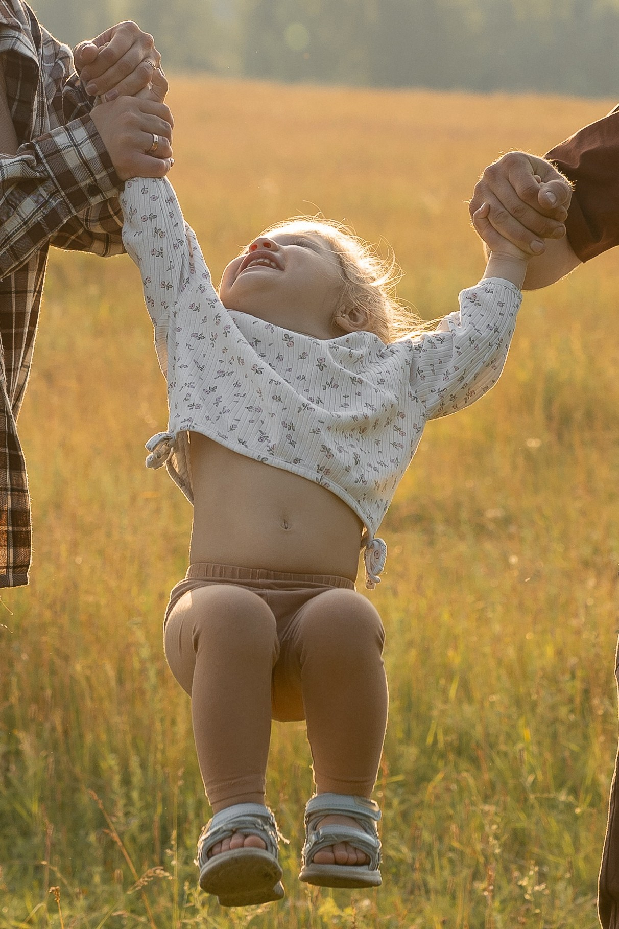 В поле. Семейный и свадебный фотограф в Челябинске Мария Леонтьева