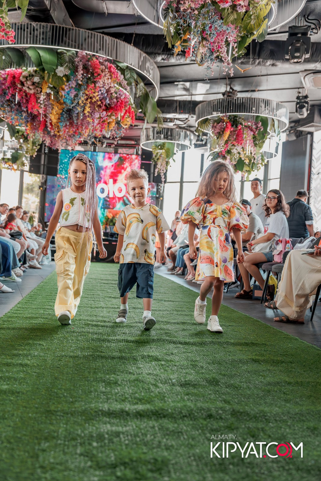 PROM KIDS FASHION SHOW. КИПЯТКОМ АЛМАТЫ!