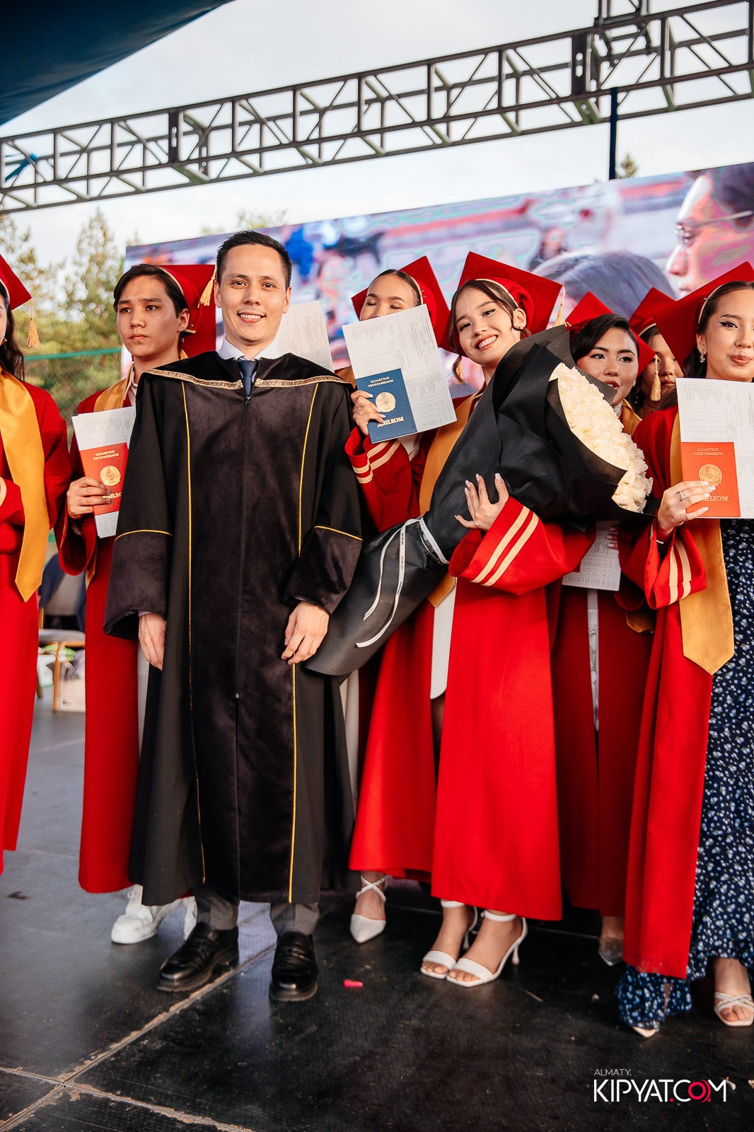 ВРУЧЕНИЕ ДИПЛОМОВ — НАРХОЗ КОЛЛЕДЖ. Part 4. КИПЯТКОМ АЛМАТЫ!