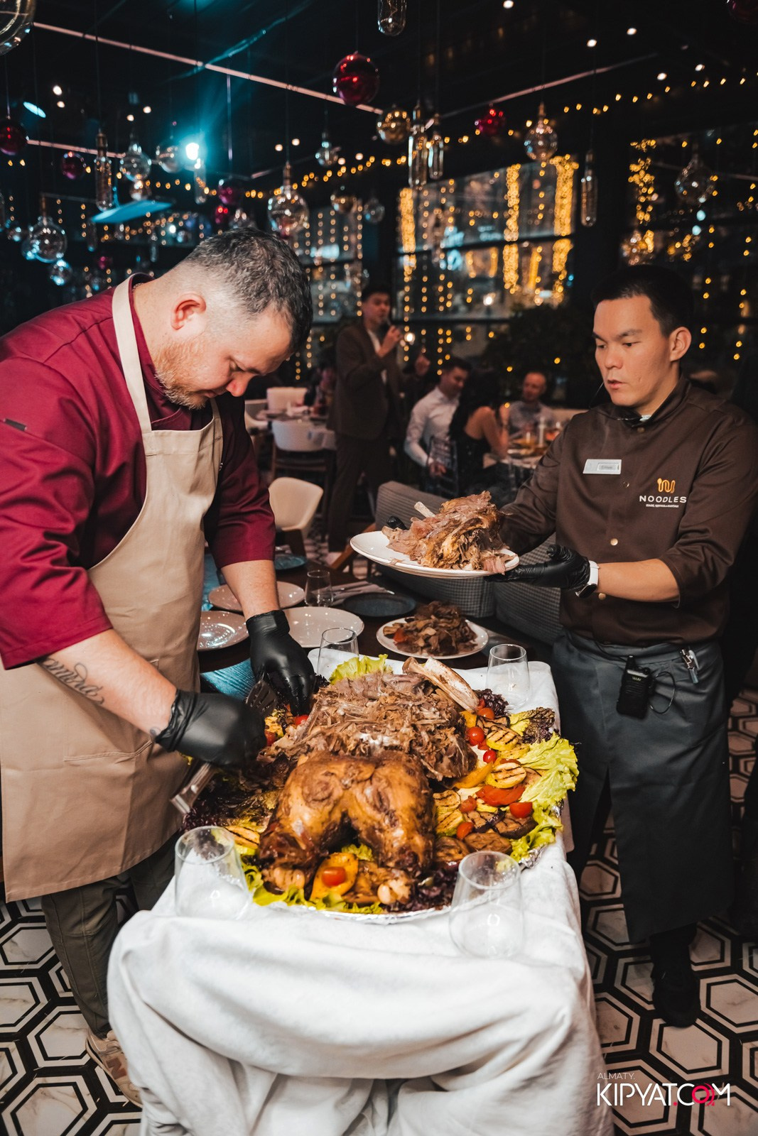 РЕСТОРАН NOODLES. КИПЯТКОМ АЛМАТЫ!