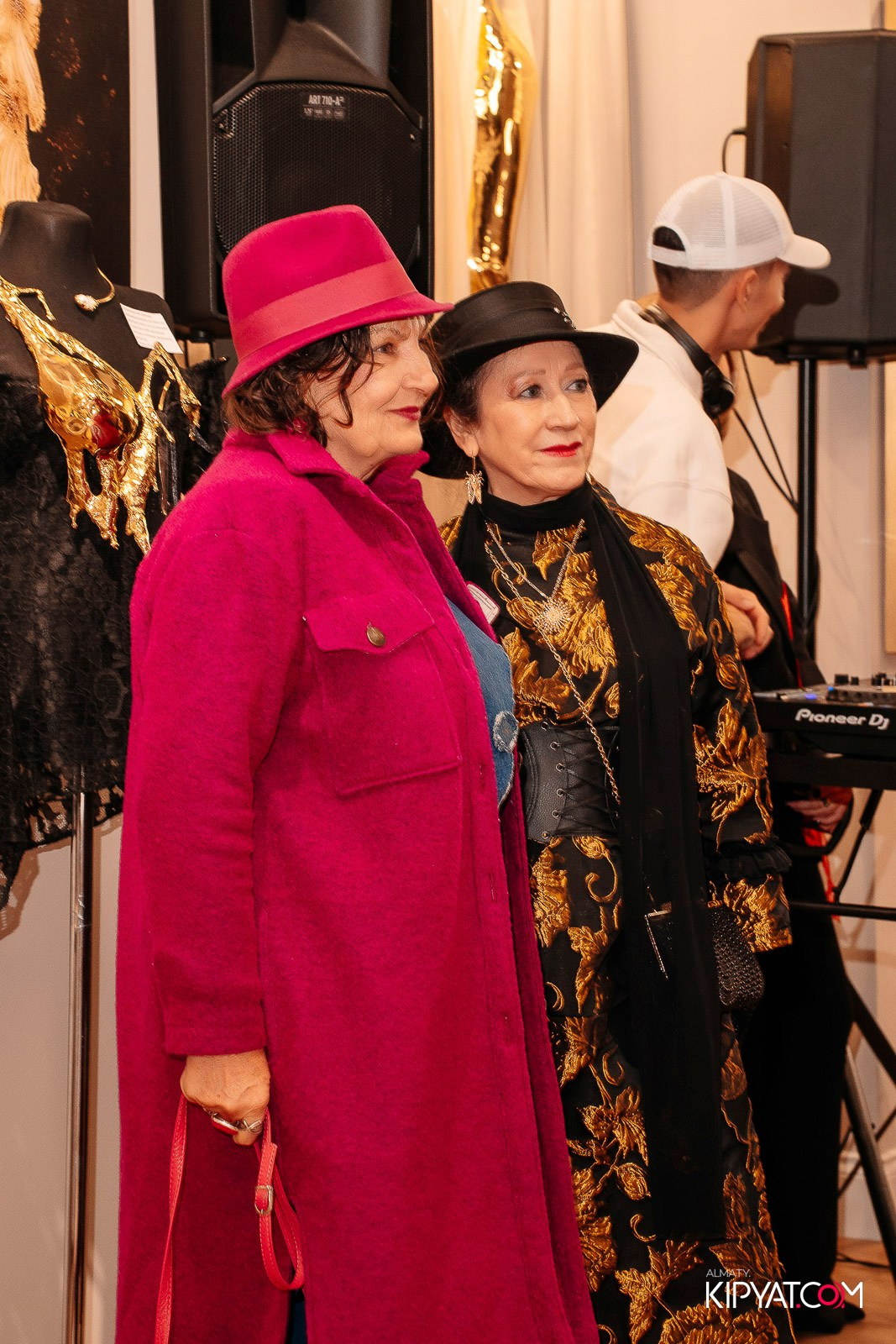 ОТКРЫТИЕ ХУДОЖЕСТВЕННОЙ ГАЛЕРЕИ ETNA ART LAB. КИПЯТКОМ АЛМАТЫ! Фотосъемка мероприятий в Алматы