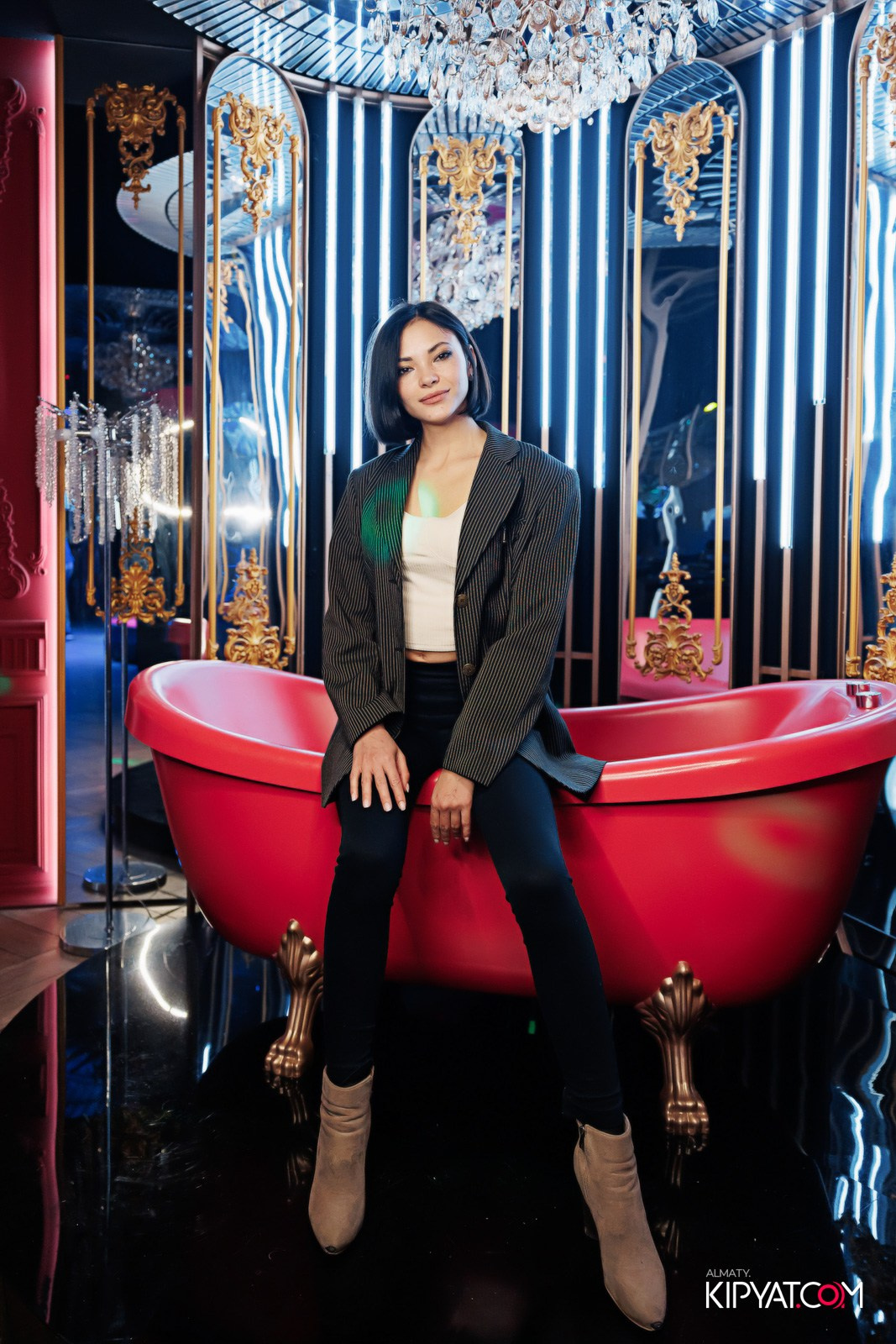 ЗАЯ, НА БИС. КИПЯТКОМ АЛМАТЫ!