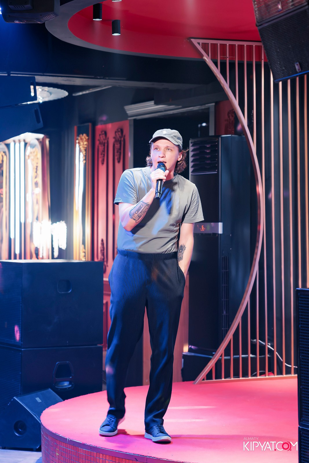 ЗАЯ, НА БИС. КИПЯТКОМ АЛМАТЫ!