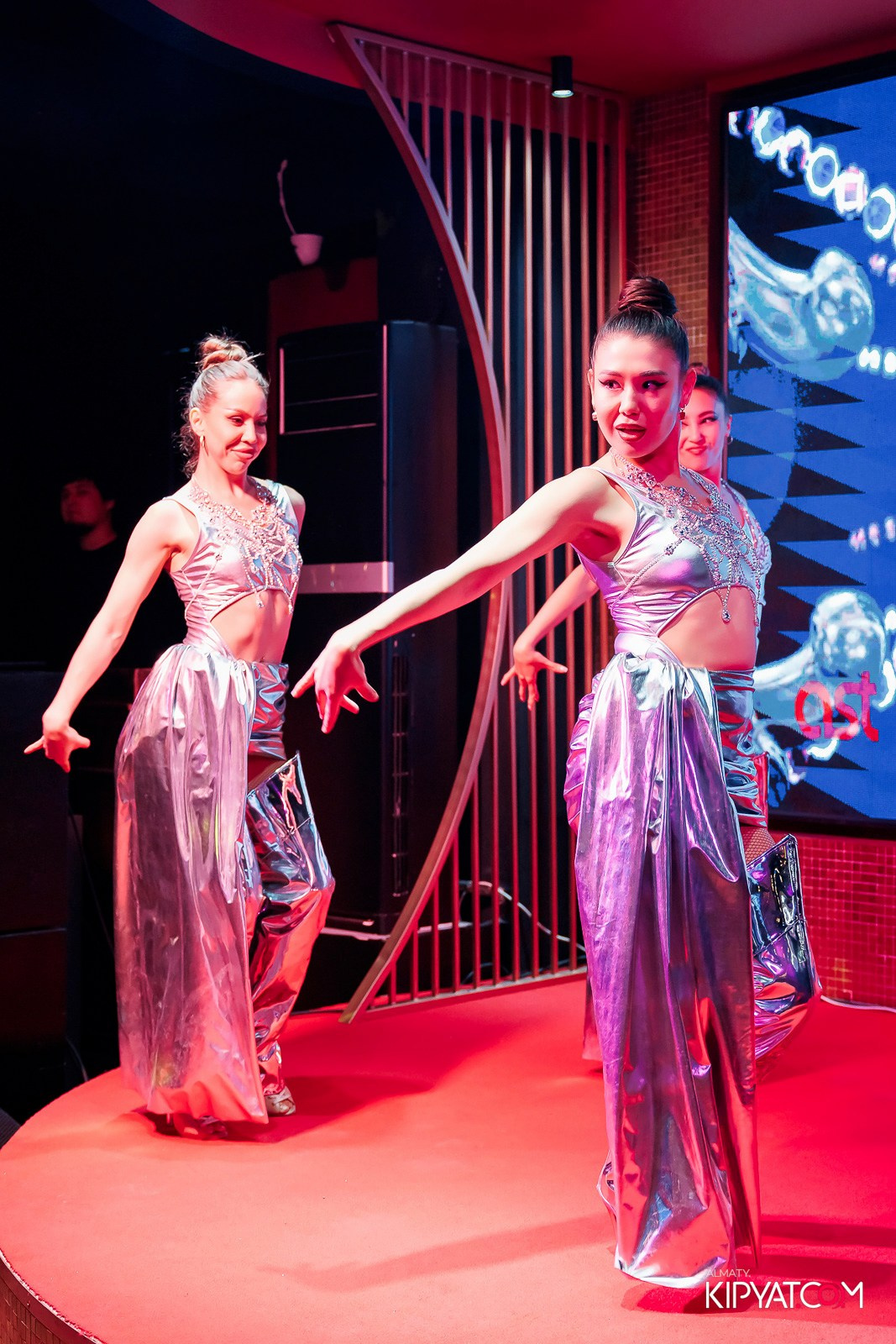 ЗАЯ, НА БИС. КИПЯТКОМ АЛМАТЫ! Фотосъемка мероприятий в Алматы