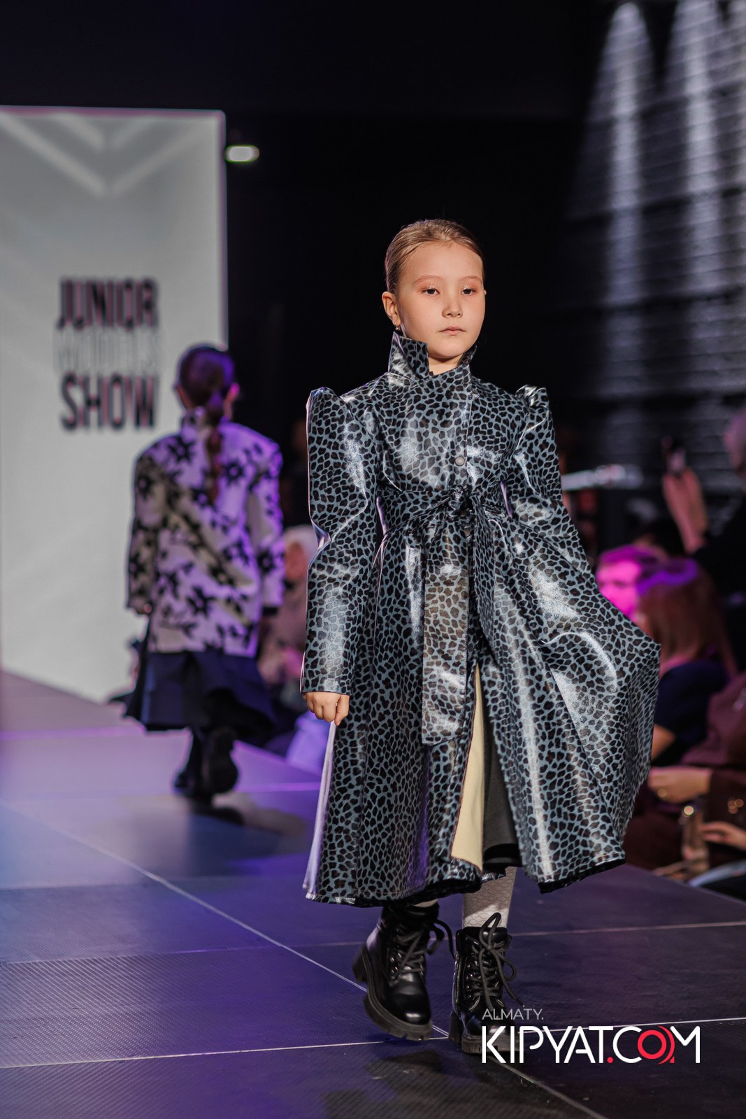 JUNIOR MODELS SHOW В РАМКАХ БЛАГОТВОРИТЕЛЬНОГО ПРОЕКТА МОДА ЗА СЧАСТЬЕ ДЕТЕЙ. КИПЯТКОМ АЛМАТЫ!