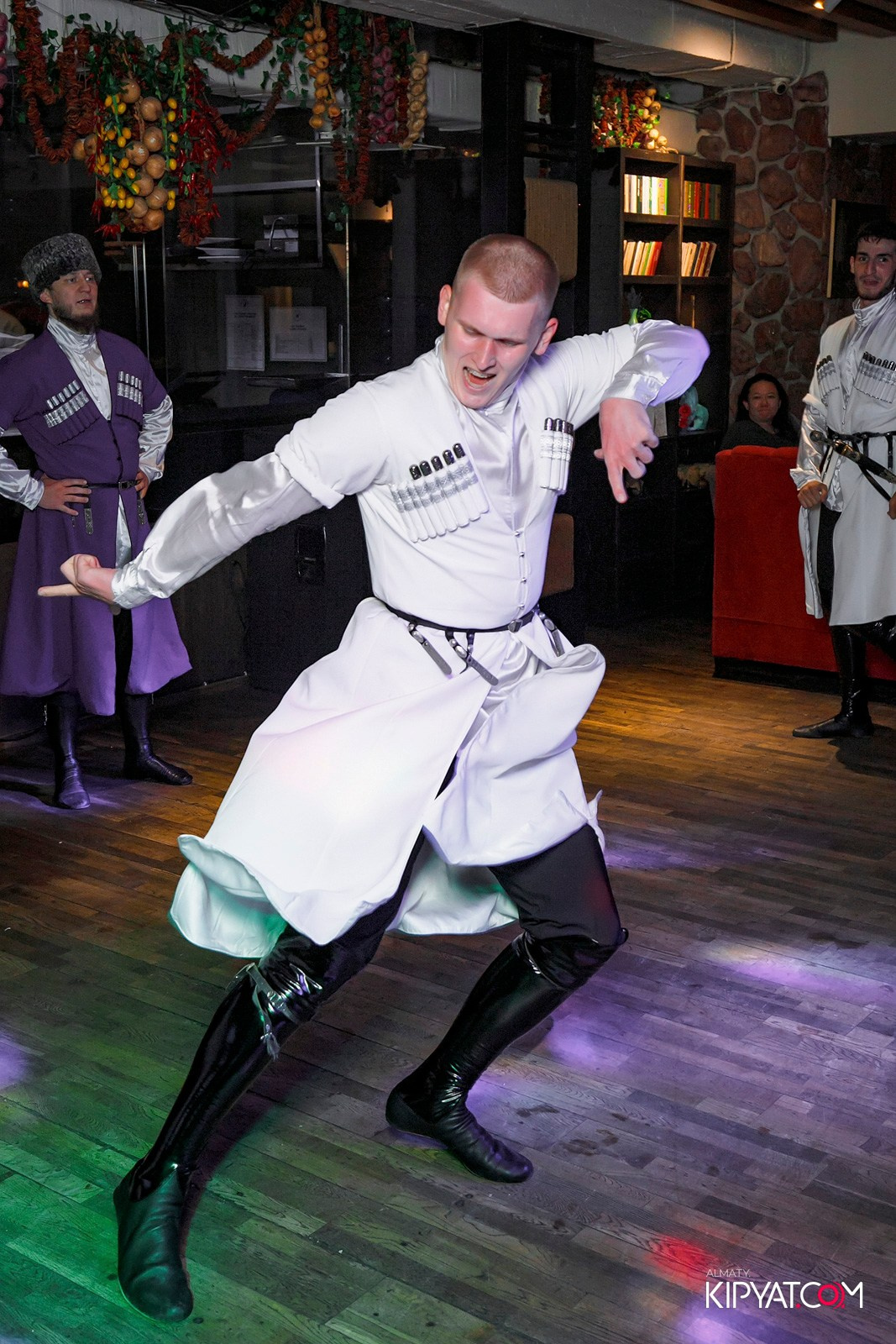 ВАХТАНГУРИ. КИПЯТКОМ АЛМАТЫ!