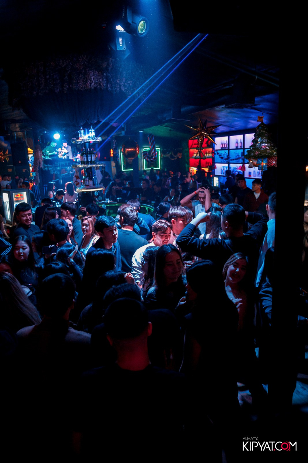 UYAT EMES BAR. КИПЯТКОМ АЛМАТЫ! Фотосъемка мероприятий в Алматы