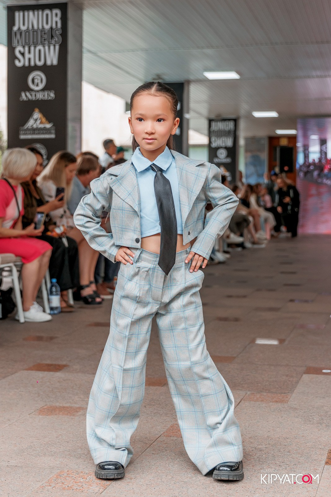 JUNIOR FASHION SHOW. КИПЯТКОМ АЛМАТЫ!