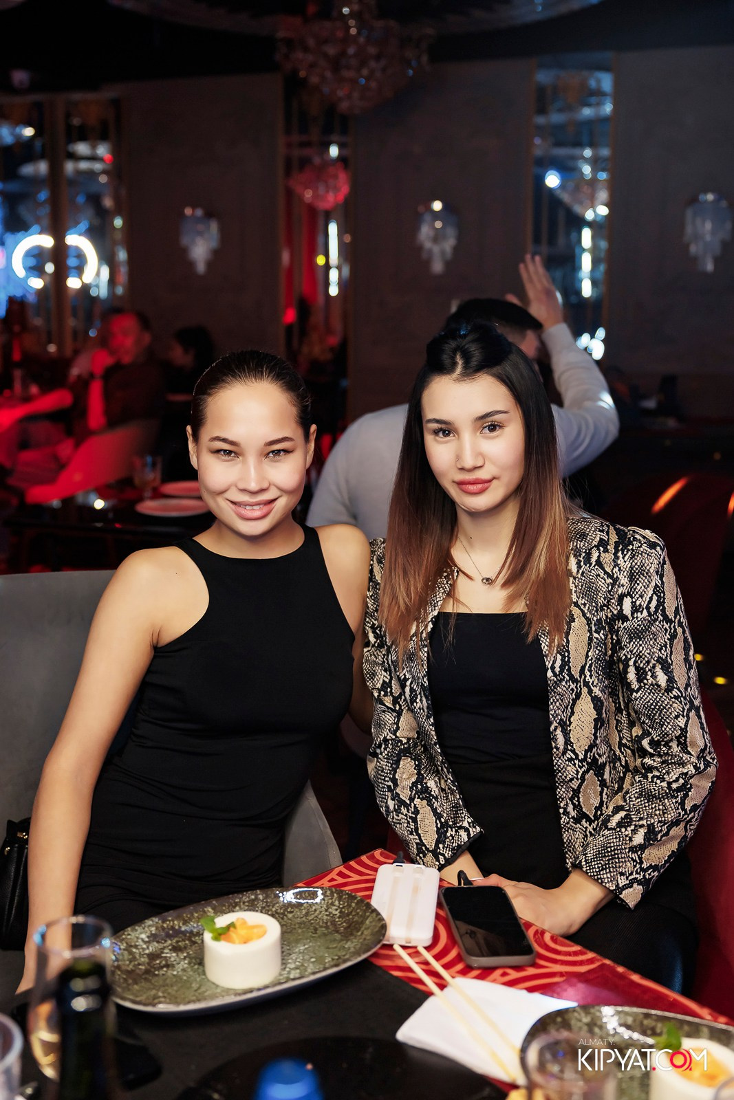 ЗАЯ, НА БИС. КИПЯТКОМ АЛМАТЫ! Фотосъемка мероприятий в Алматы