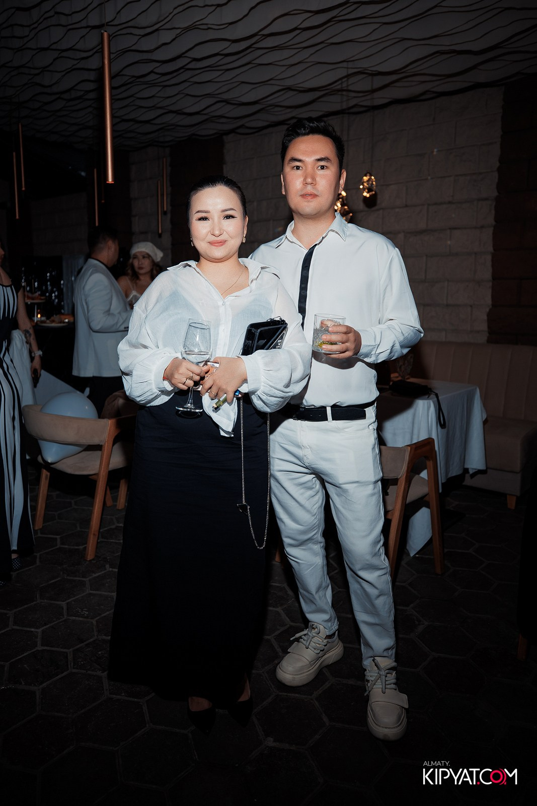 THE WALL STREET. КИПЯТКОМ АЛМАТЫ!