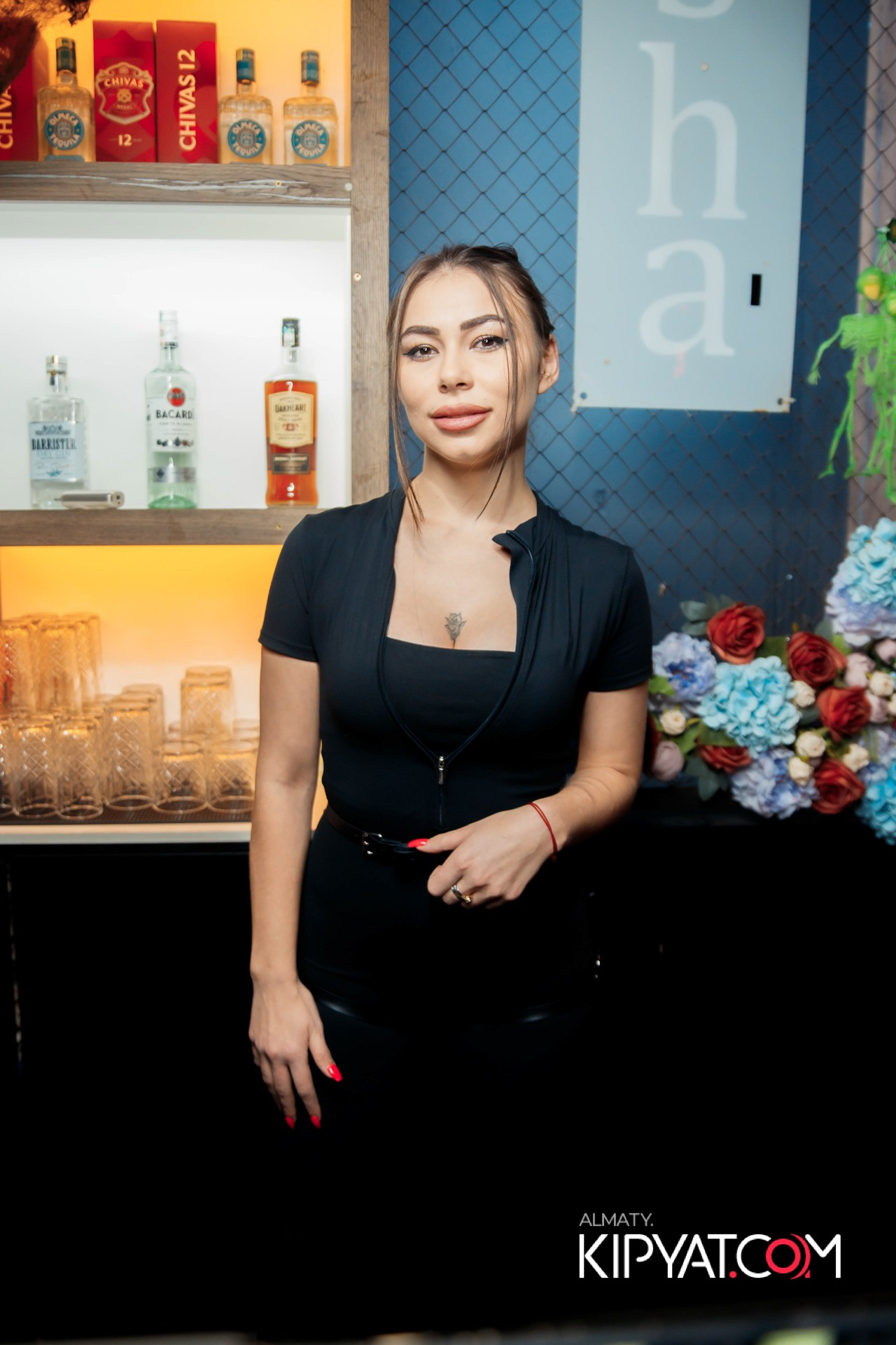 UYAT EMES BAR. КИПЯТКОМ АЛМАТЫ!