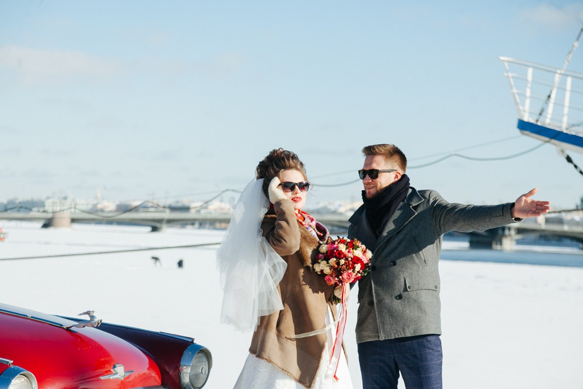 Зимняя свадебная фотосъемка в Санкт-Петербурге. Фотограф крещение венчание в Петербурге! Помогает подобрать храм и посоветовал душевного батюшку в СПб