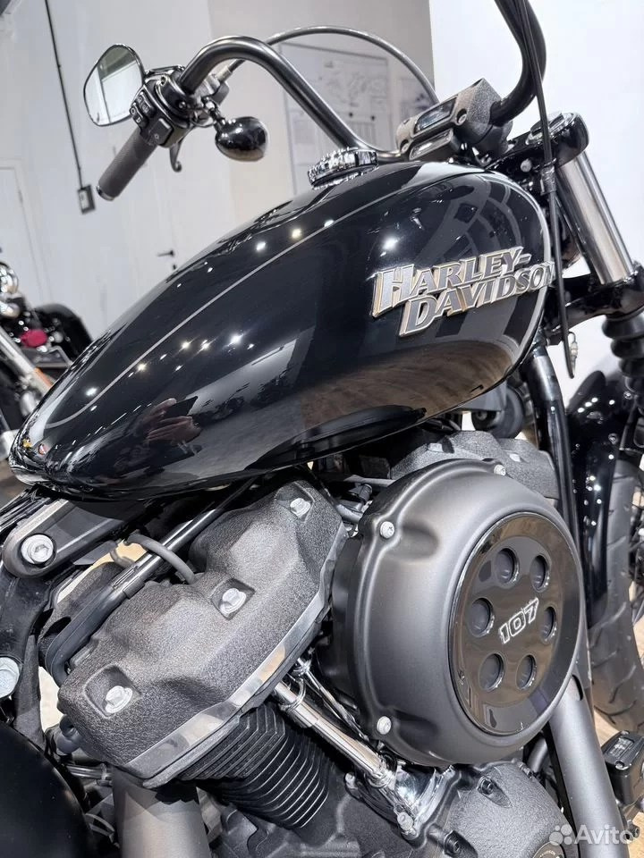 Купить Harley-Davidson 2020 Street Bob (Cobra) (Softail/Dyna) — подробнее на сайте. Hello Davidson, Москва. Только хорошие мотоциклы…