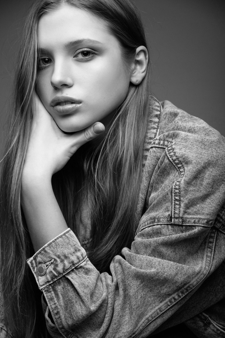 YANA E. THE FAME MODELS