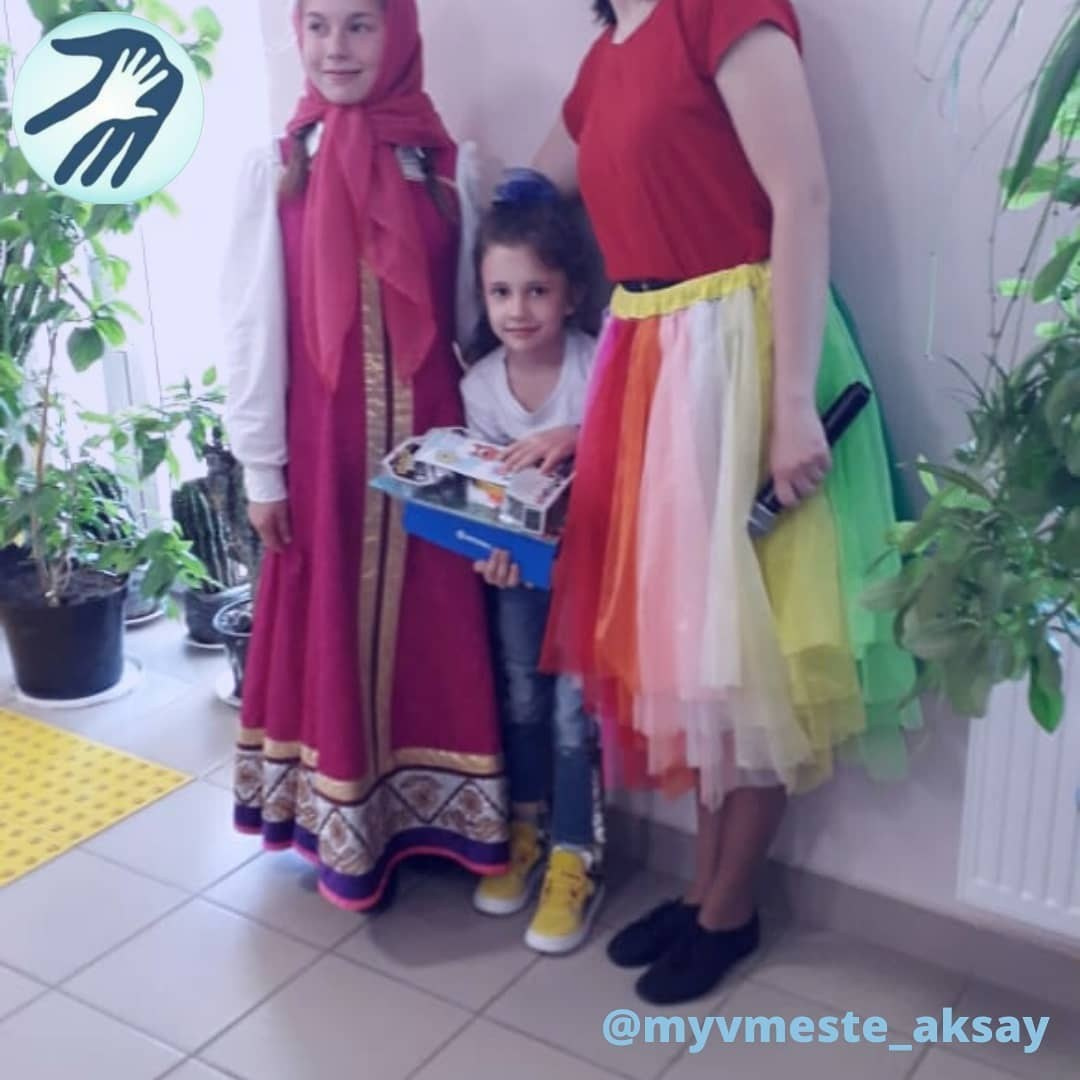 Весенние именинники: поздравляем и благодарим!