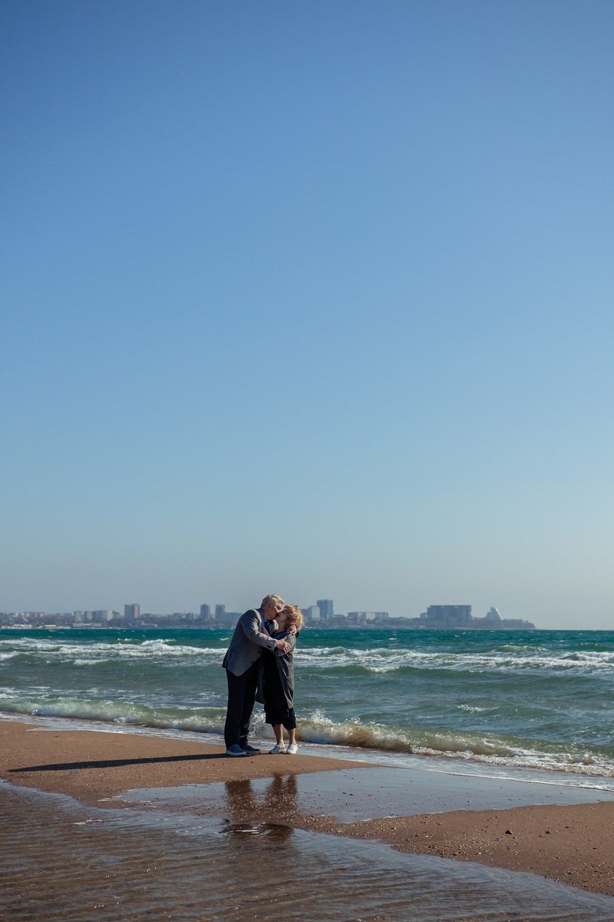 Сергей и Ирина — в объятиях волн. Семейный фотограф Новороссийск, Анапа, Геленджик — Юлия Давыдова