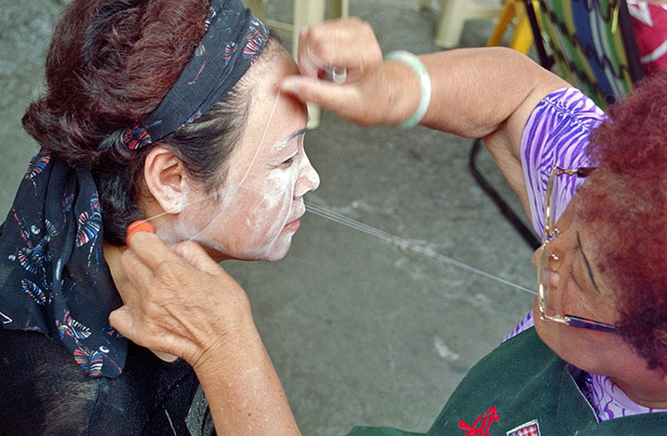 Taiwan beauty parlor. At the street.
